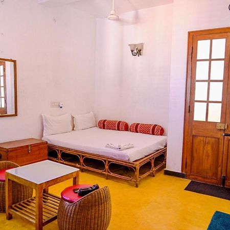 French Rivera Guest House Puducherry Exterior foto